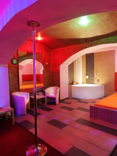 Эротический приват Neon club - фото 6